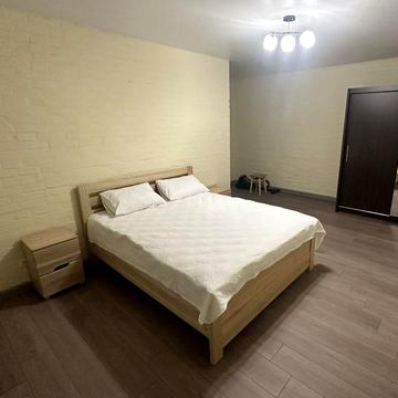 Здам 2-кім квартиру-студію