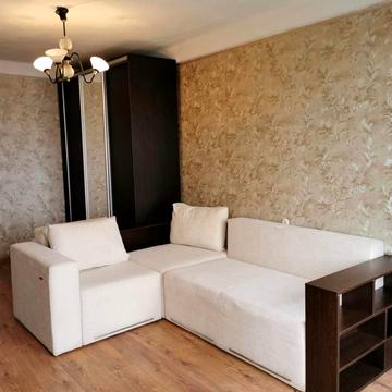 Васильківська вул., 8