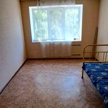 Корабельный р-н  1 ком.  в общ.Океановская 1 б. 4200дол.торг уместен