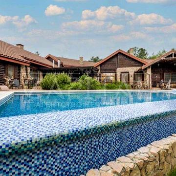 Продаж мисливського будинку поярд з Riviera Village/Лебедівка