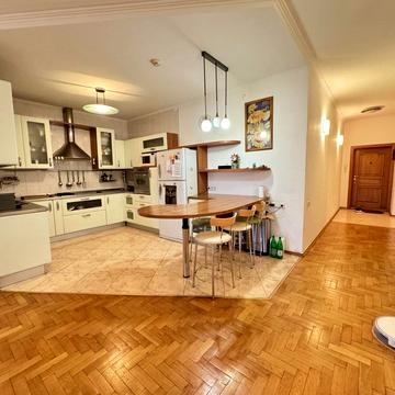 Варязький пров., 14