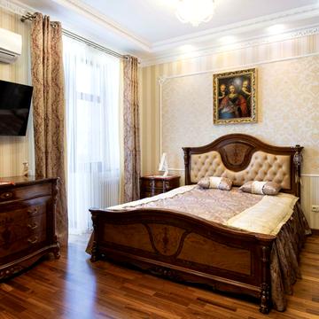 Харківська вул., 18