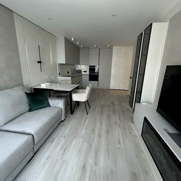 Дніпровська набережна вул., 15-Ж