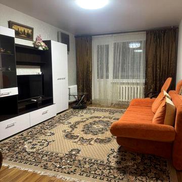 Сдаётся 1 комнатеая квартира на 6 слободской