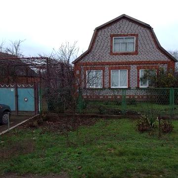 Продам будинок,,всі питання за телефоном