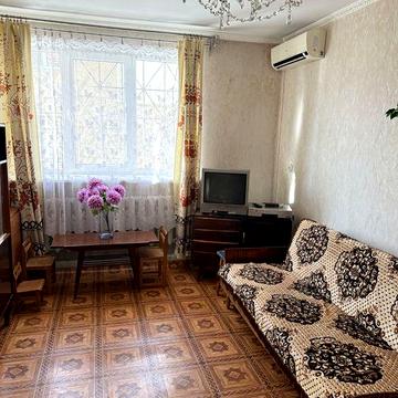 2 комн. квартира в крепком доме  Ольгиевский сквер/ Новый рынок