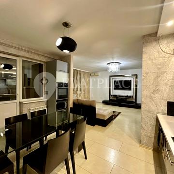 Княжий Затон вул., 21