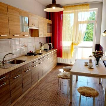 1+ кімнатна КВАРТИРА НОВІ ЧЕРЕМУШКИ тиха зона, 7 етаж, ліфт, комфорт