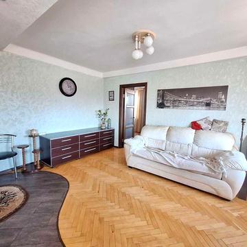 Здаю 2 кім пр Голосіівский  метро Голосіівске - парк можна з собачкою