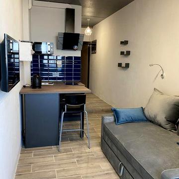 Окрема квартира за ціною кімнати