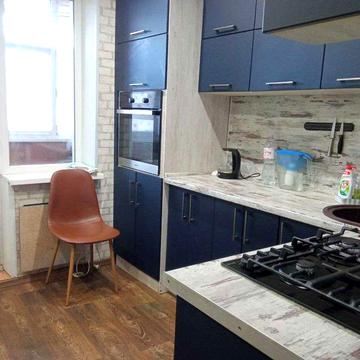 Сдам 2 комнтную квартиру