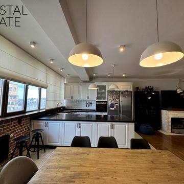 Незалежності вул., 8Б