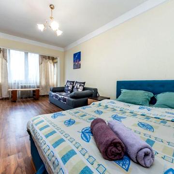 Без комісії здам на 1-2 місяці 2к. квартиру метро Лівобережна