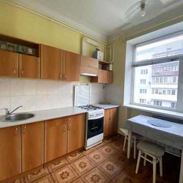 Почайнинська вул., 44