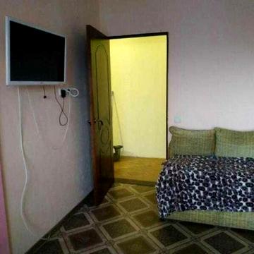 Продам 2х комн квартиру  по ул Каденюка