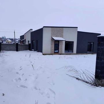 Продам котедж з комунікаціями на ділянці 4.5 сот. Райський сад