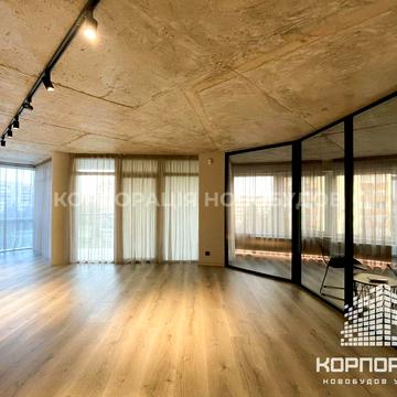 Богдана Хмельницького пл., 2В