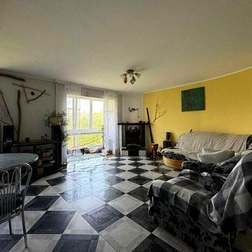 Оренда просторої 2-к квартири, вул. Пасічна