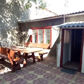 Дмитра Іванова вул., 15