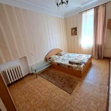 Квартира 3комнатная Сталинка Центр Адмиральская