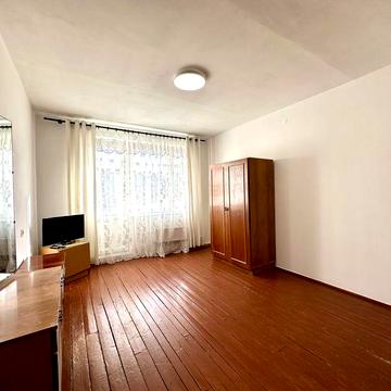 Продається 1-кімнатна квартира м. Стрий.