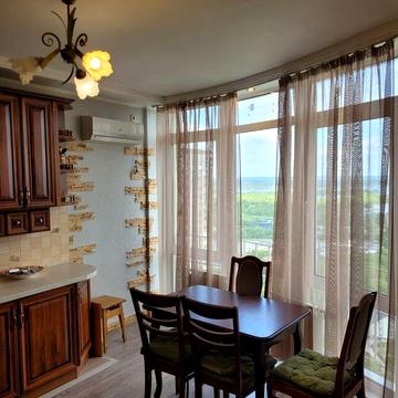 Оренда 3 кімнатної роздільної квартири, проспект Науки 80а/73.