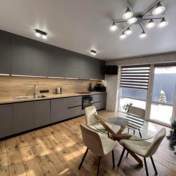 Продаж 2-х поверхового ТАУНХАУСА з ремонтом