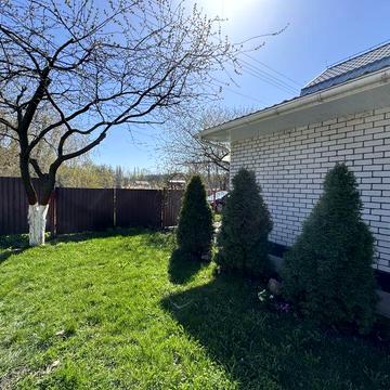 Будинок для життя у будь-яку пору року.