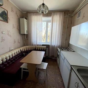 3 кімнатна квартира 3/5 поверх вулиця Гвардійська