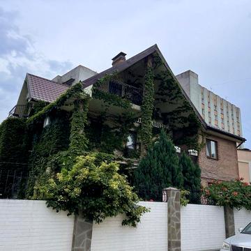 Здам готель в довгострокову оренду 900 м2( від хазяїна)