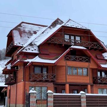 Продаж будинку в Карпатах