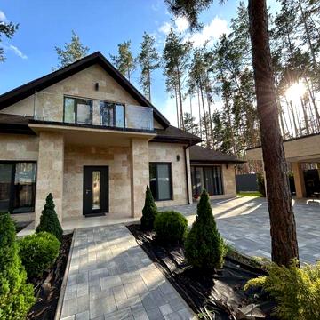 Розкішний будинок в лісовій частині Бучі!