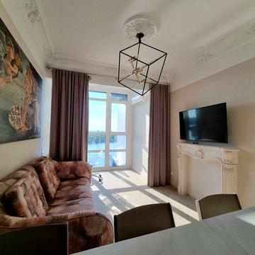 Двокімнатна квартира Studio 60m2 ЖК Сонячна Рівʼєра |м| Лівобережна