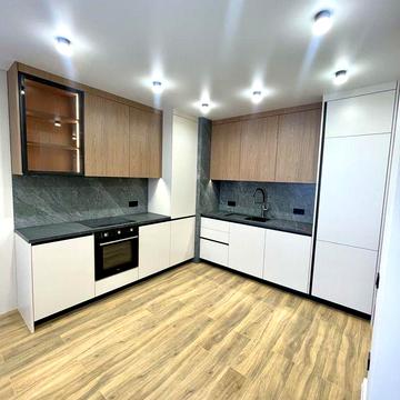 Продаж 1-кімнатної квартири з ремонтом в новобудові ЖК Квітковий