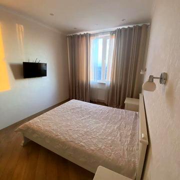 Сдам 1-комнатную с ремонтом в ЖК Альтаир 2