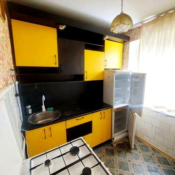 Здам 2-х кімнатну квартиру за адресою пр. Богдана Хмельницького 10 г.