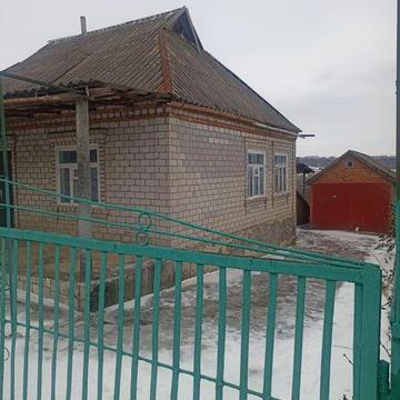 Продаю будинок на березі річки