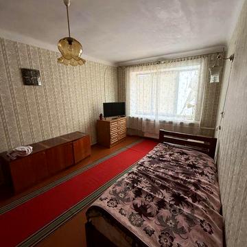 Оренда 2-км центр, вул. Жуковського, на короткий термін!