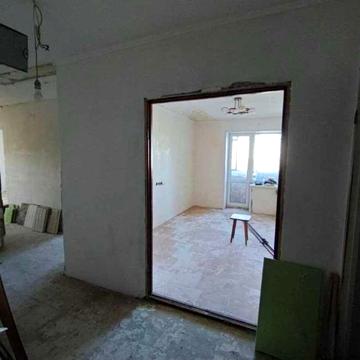 Продам 3-комн. квартиру на 4-м этаже в кирпичном доме, Левый берег, 2м