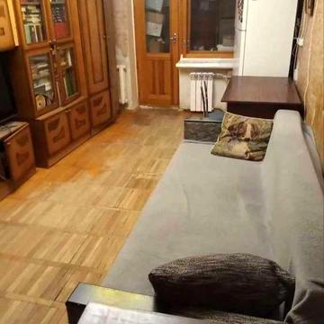 Продам 2 к. квартиру Гагарина Аэрокосмический метро Левада Спортивная