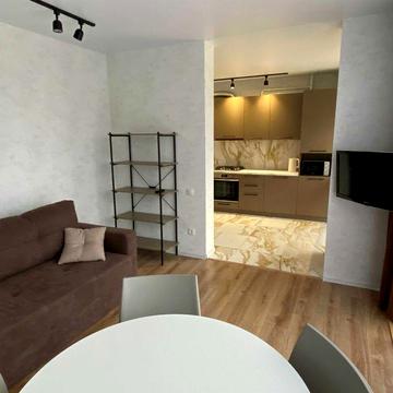 Без Комісії Здається в оренду 2 кім. квартира вул. Зоряна 2б