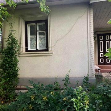 Будинок у мальовничому селі на Вінничині