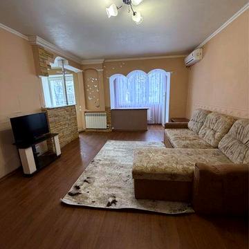 Здається 2 кім квартира біля Дендропарку. АГВ