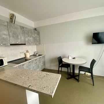 Камянська вул. (Дніпродзержинська), 6