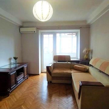 Оренда 2-х кімн. метро Університет, світло не вимикається