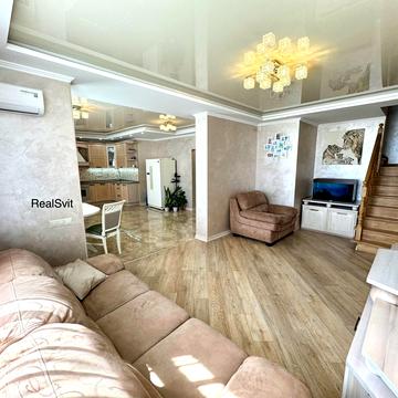 Воскресенська вул., 14-Б