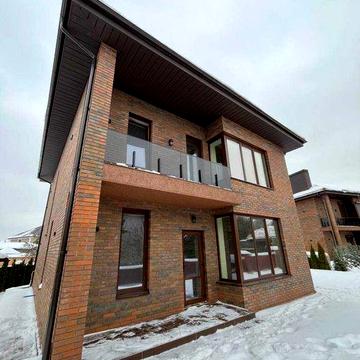 ПРЕМІУМ-Будинок під Києвом / Чистовий ремонт і газове опалення