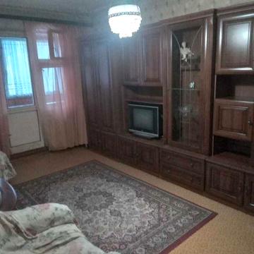 Сдам 2ком кв Ген.Петрова/Гайдара