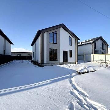 Продам двох поверховий будинок