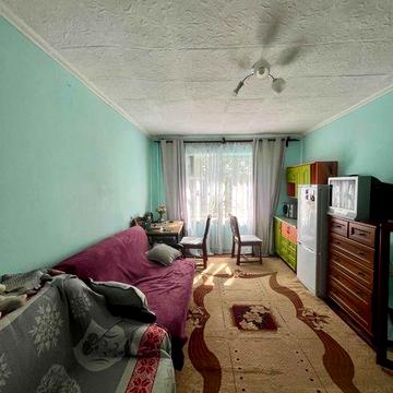 Продаж 2 кім.кв вул.Угорська(гуртожиток)